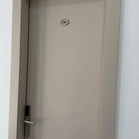 Andi ホテル