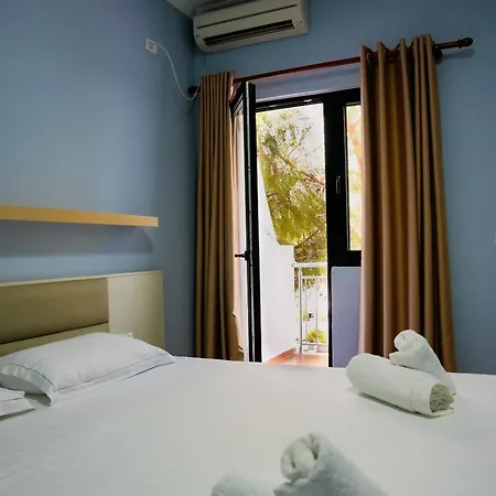 Andi Hotel Kryemedhej
